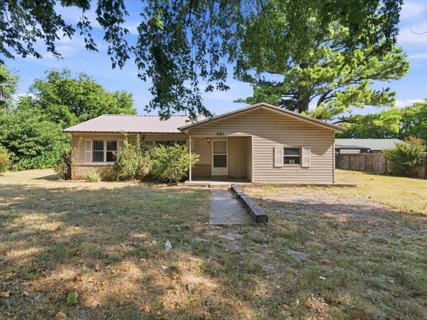 601 NE 12th Street, Wagoner, OK 74467