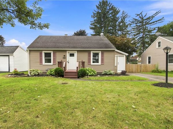 1061 Whitlock Road, Rochester, NY 14609