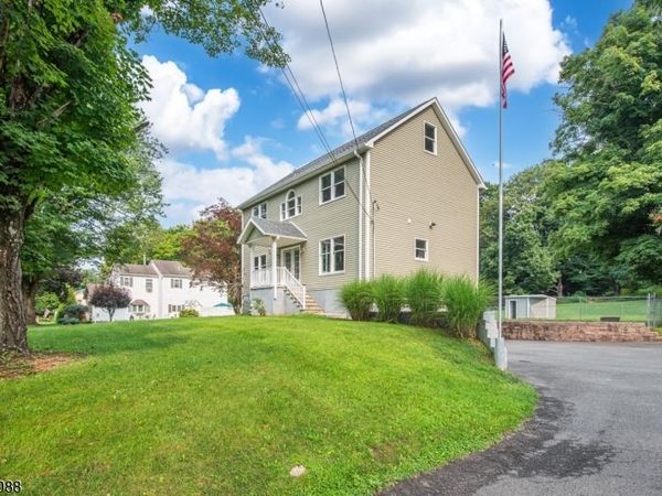 157 Halsey Rd, Hampton, NJ 07860