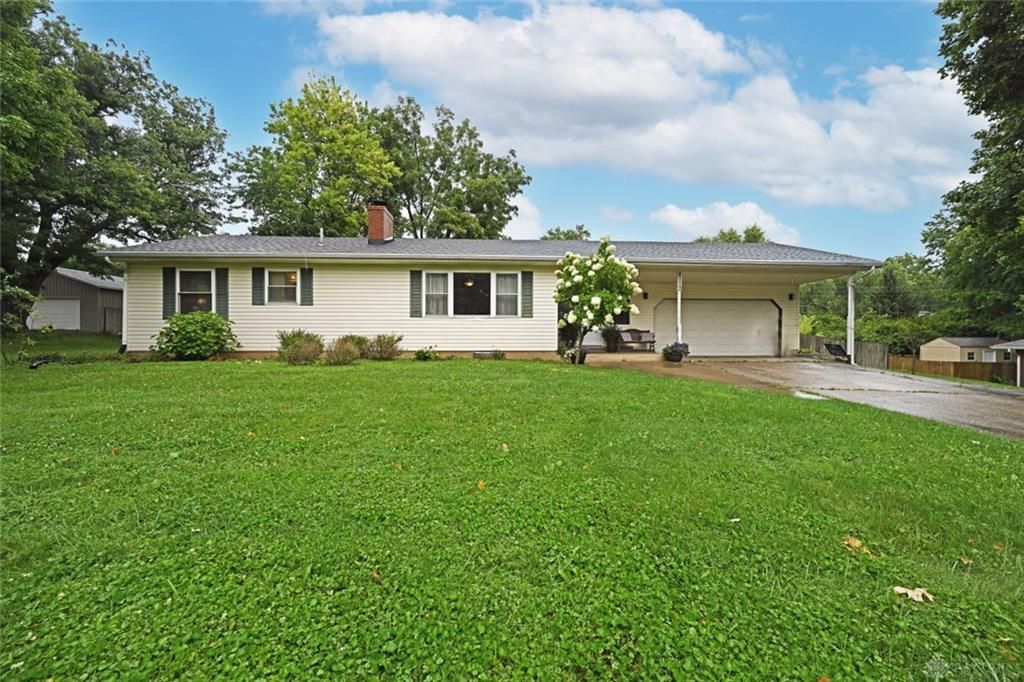 4112 Carondelet Drive, Dayton, OH 45440 Main Photo