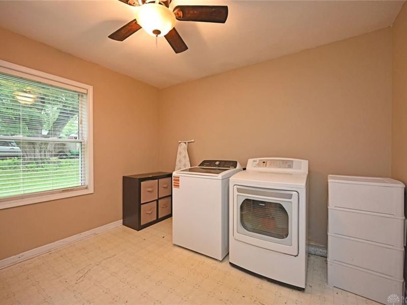 4112 Carondelet Drive, Dayton, OH 45440 Photo 36