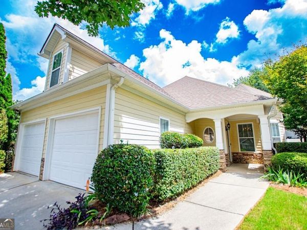 3 Gables Way, Newnan, GA 30265