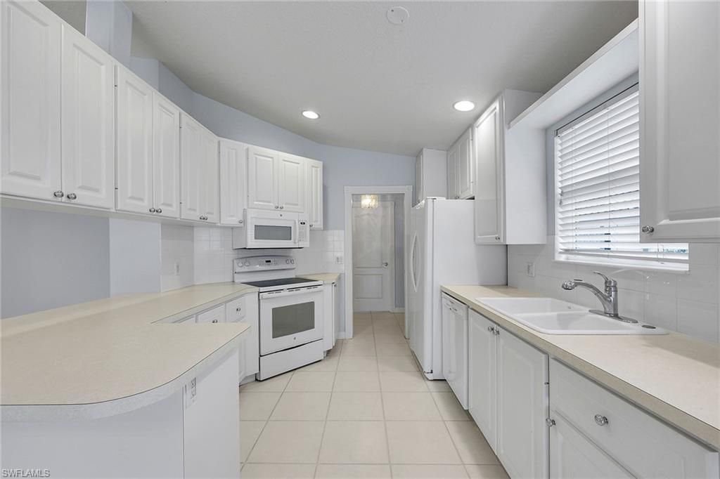 4922 Kingston Way, Naples, FL 34119 Photo