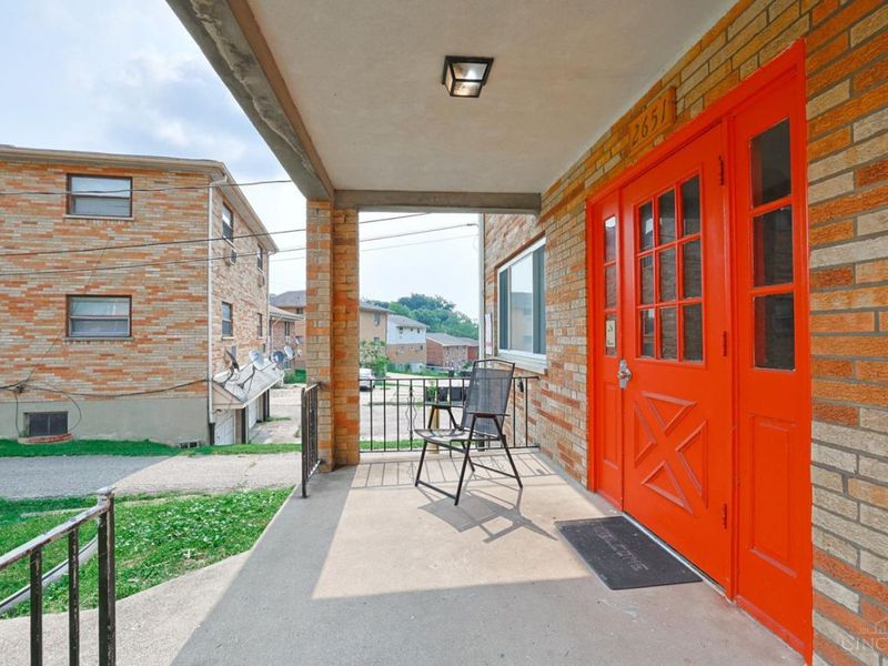 2651 Westbrook Drive, Cincinnati, OH 45211 Photo 3