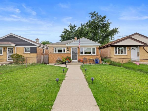 7736 Lotus Avenue , Burbank, IL 60459