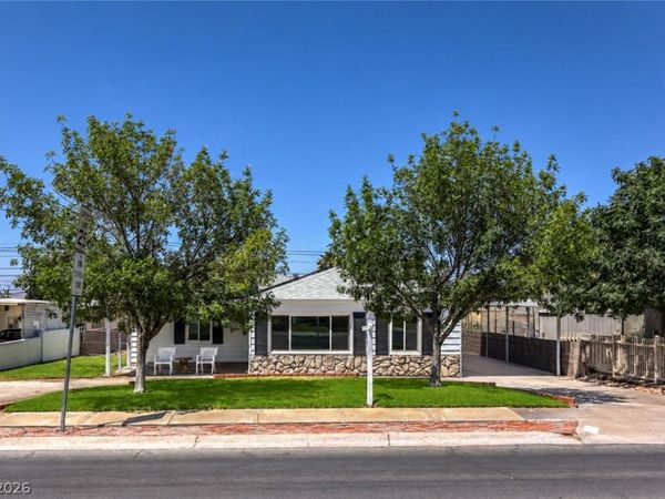 479 S Water Street , Henderson, NV 89015