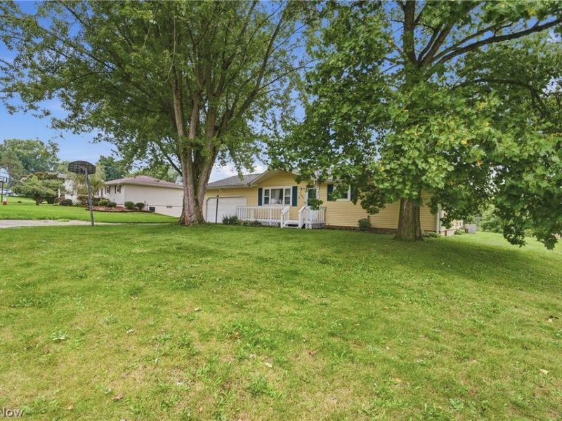 6965 Glenmere Avenue NE, Canton, OH 44721 Photo 3