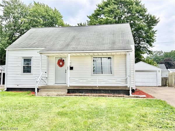 752 Laird Avenue NE, Warren, OH 44483