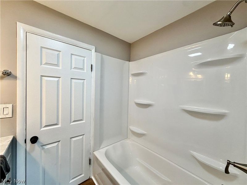 752 Laird Avenue NE, Warren, OH 44483 Photo 13