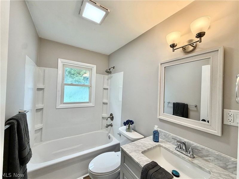 752 Laird Avenue NE, Warren, OH 44483 Photo 5