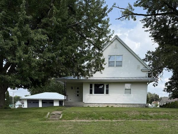 205 Grand Avenue, Shellsburg, IA 52332