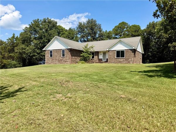748 Pleasant View Road , Russellville, AR 72802