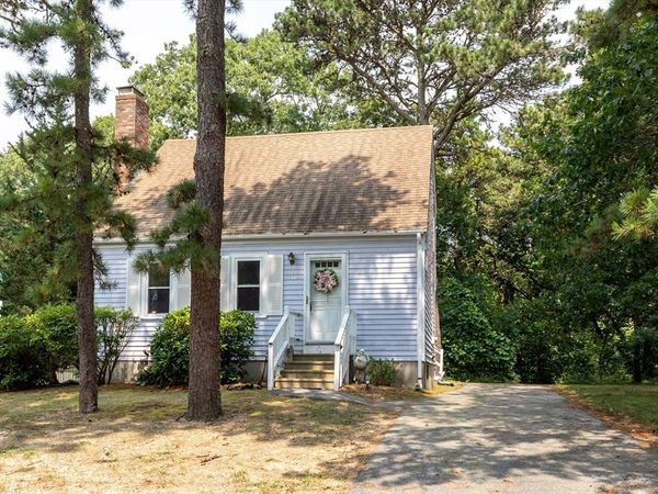 10 Daisy Ln, Yarmouth, MA 02664