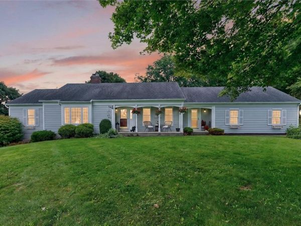 1172 W Bloomfield Road , Honeoye Falls, NY 14472