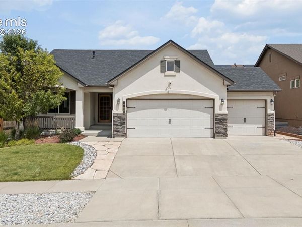 6840 Mustang Rim Drive, Colorado Springs, CO 80923