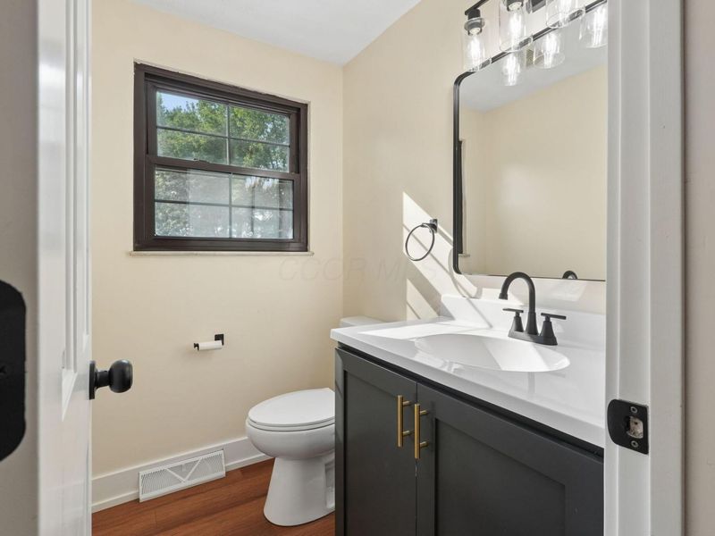 3768 Springwood Drive , Columbus, OH 43224 Photo 19