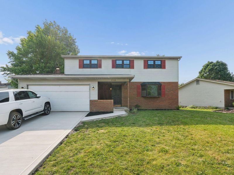 3768 Springwood Drive , Columbus, OH 43224 Photo 2