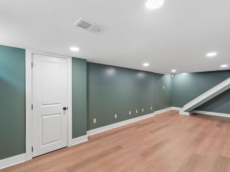 3768 Springwood Drive , Columbus, OH 43224 Photo 34