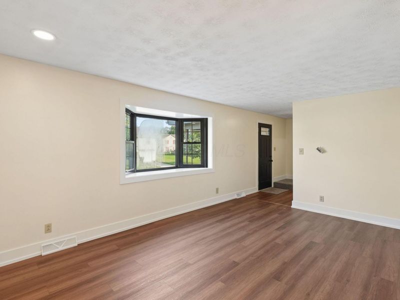 3768 Springwood Drive , Columbus, OH 43224 Photo 9