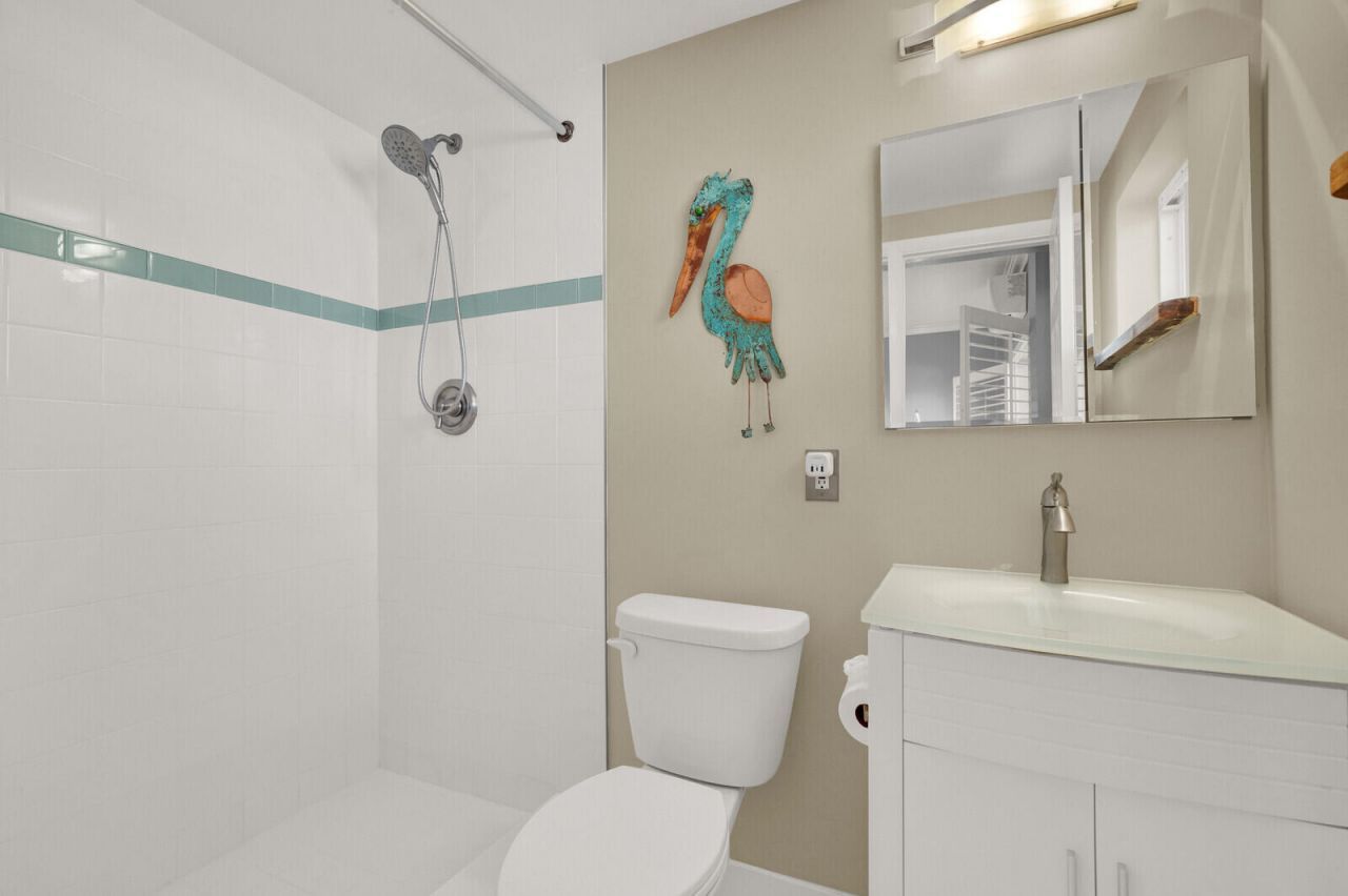 6520 N Ocean Boulevard, Unit 6, Ocean Ridge, FL 33435 Photo