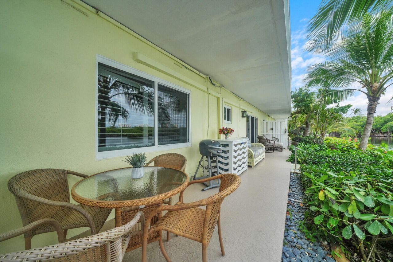 6520 N Ocean Boulevard, Unit 6, Ocean Ridge, FL 33435 Photo
