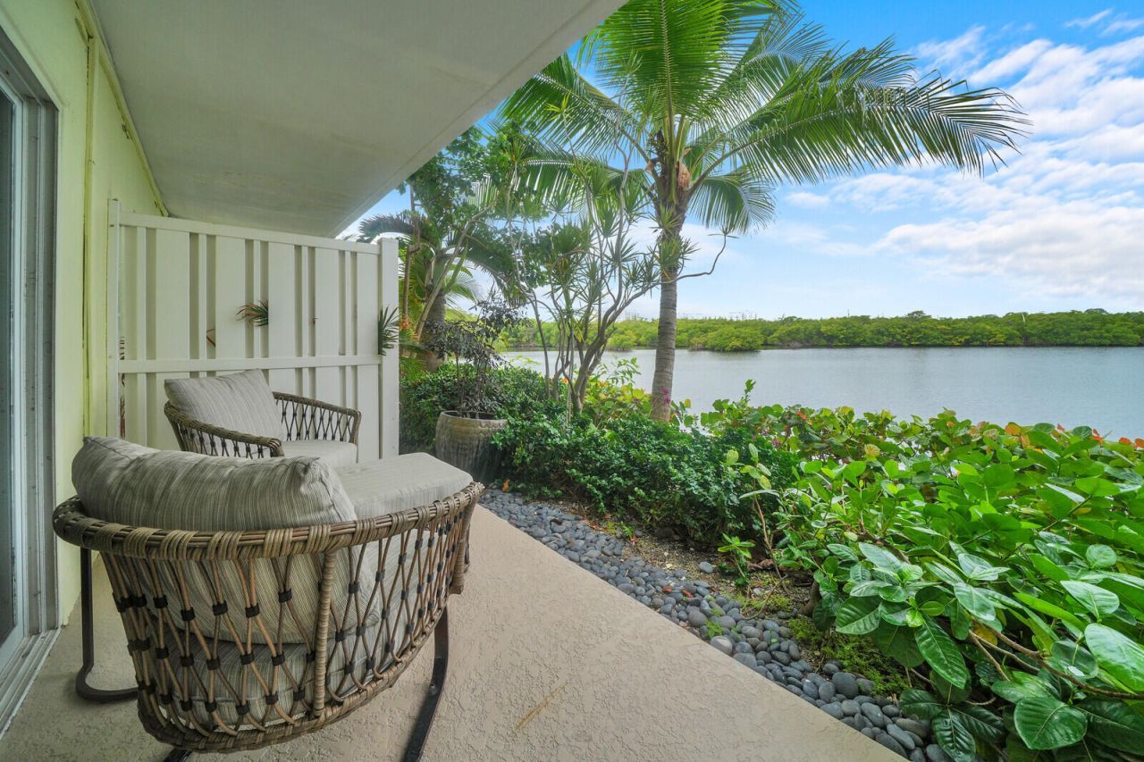 6520 N Ocean Boulevard, Unit 6, Ocean Ridge, FL 33435 Photo