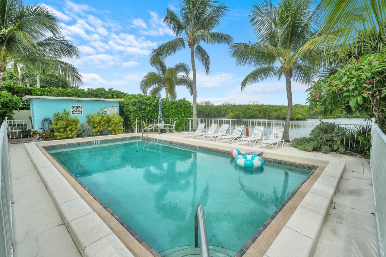6520 N Ocean Boulevard, Unit 6, Ocean Ridge, FL 33435 Photo