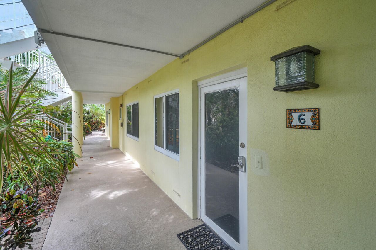 6520 N Ocean Boulevard, Unit 6, Ocean Ridge, FL 33435 Photo