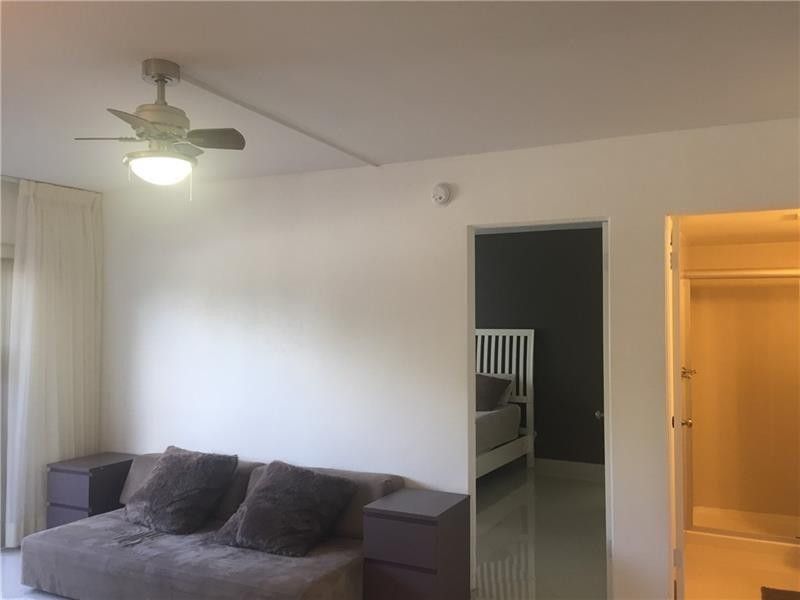 3220 Bayview Drive Ne, Unit 102, Fort Lauderdale, FL 33306 Photo