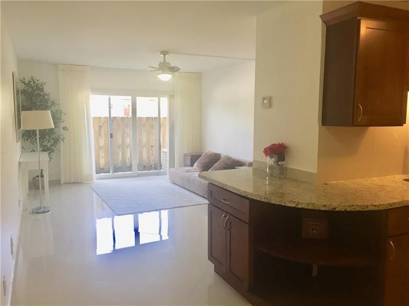3220 Bayview Drive Ne, Unit 102, Fort Lauderdale, FL 33306 Photo