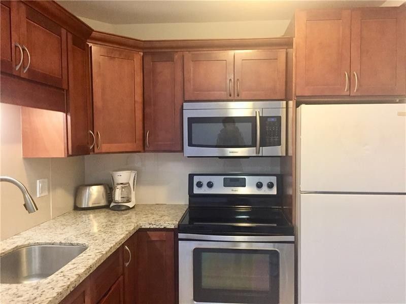 3220 Bayview Drive Ne, Unit 102, Fort Lauderdale, FL 33306 Photo