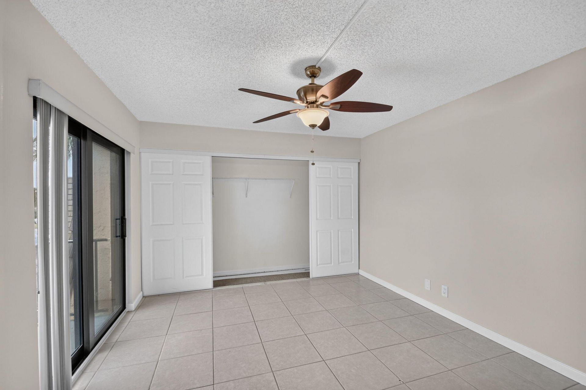 744 Springdale Circle, Palm Springs, FL 33461 Photo