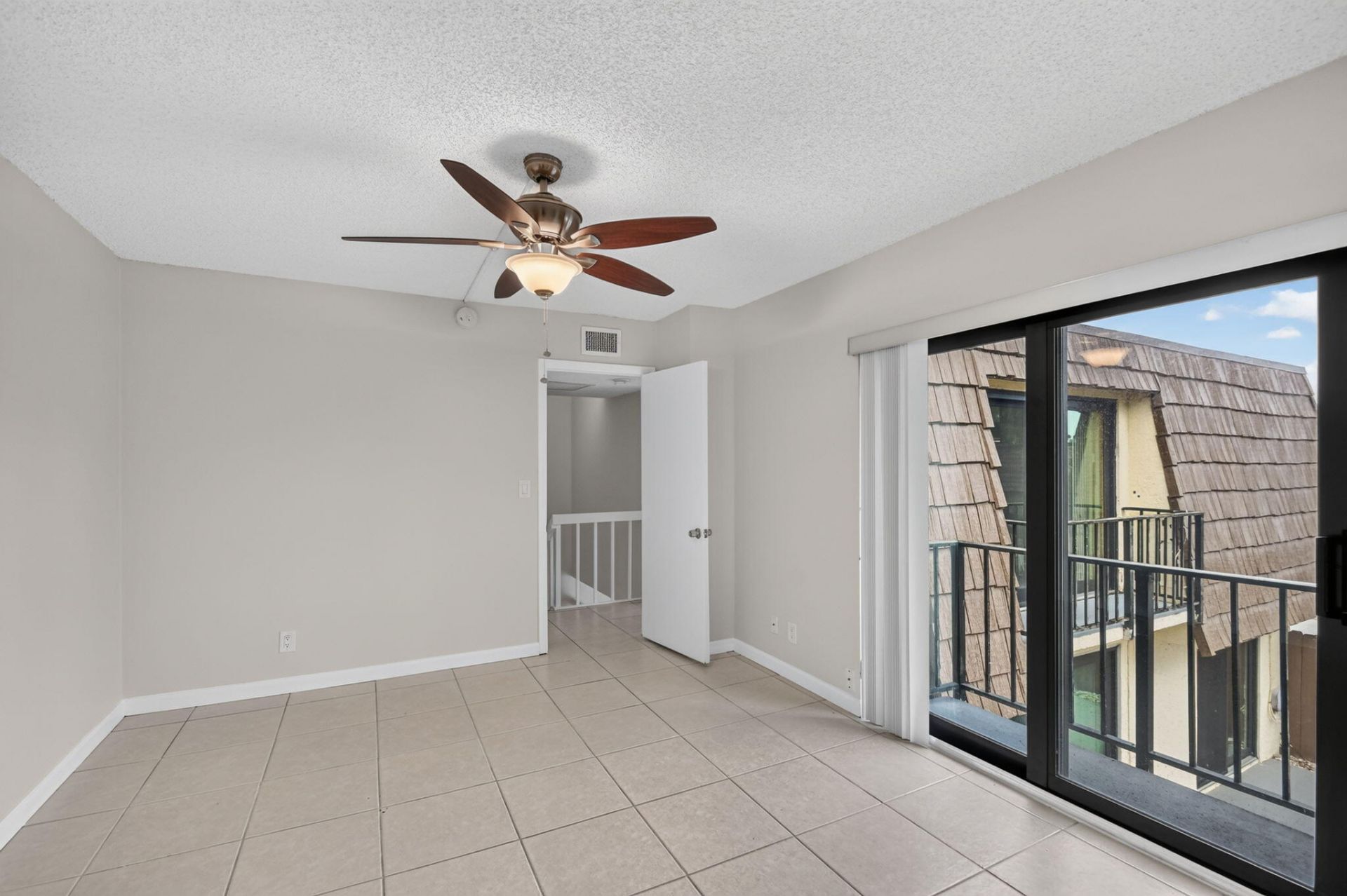 744 Springdale Circle, Palm Springs, FL 33461 Photo