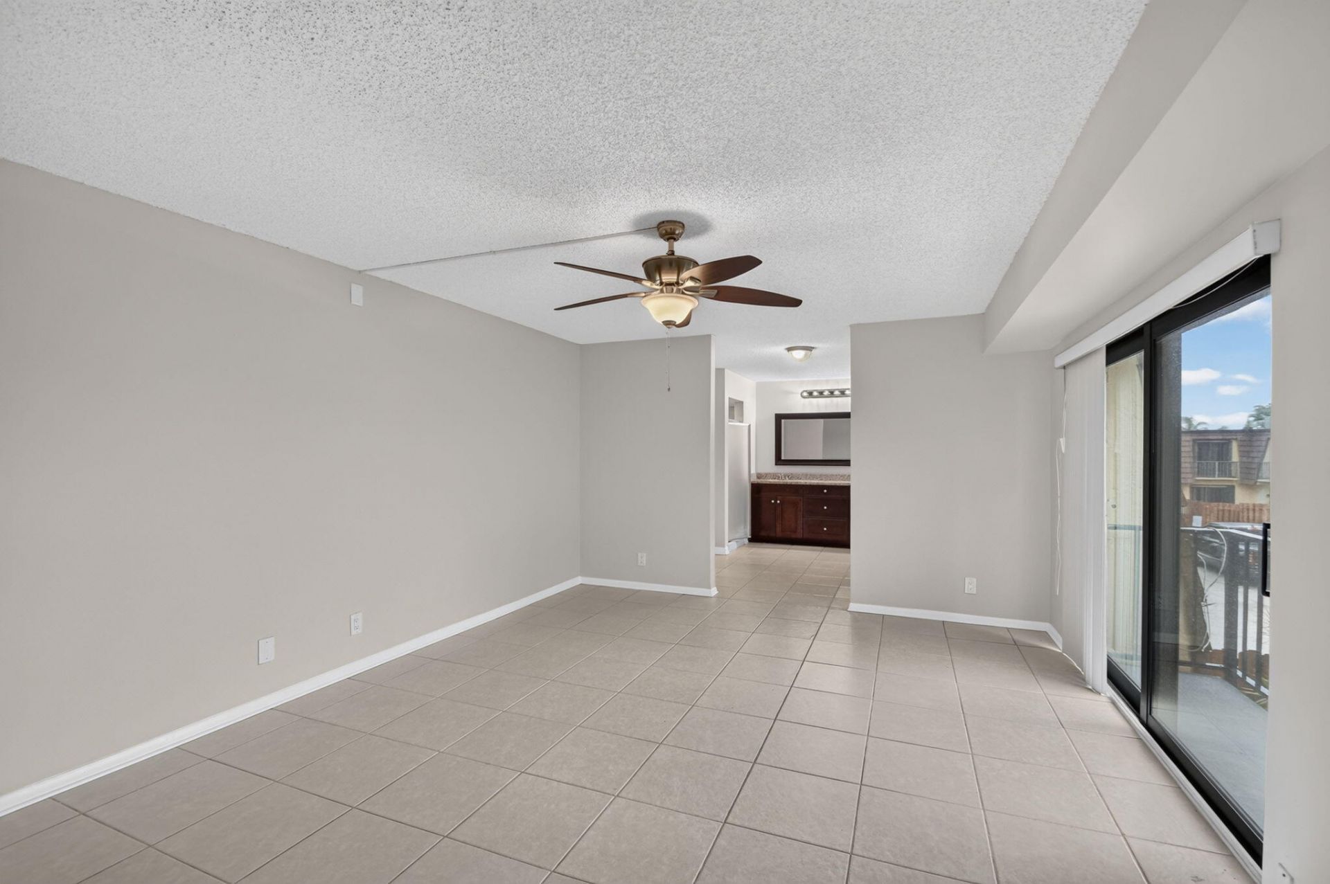 744 Springdale Circle, Palm Springs, FL 33461 Photo