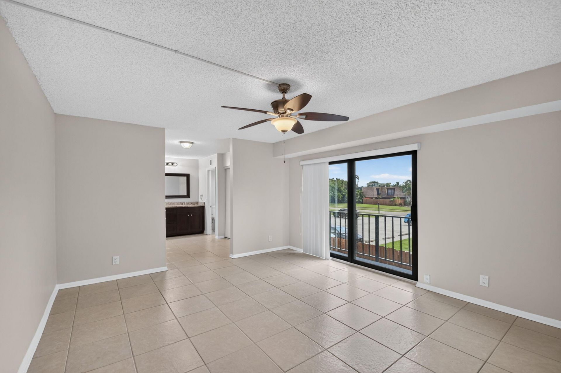 744 Springdale Circle, Palm Springs, FL 33461 Photo