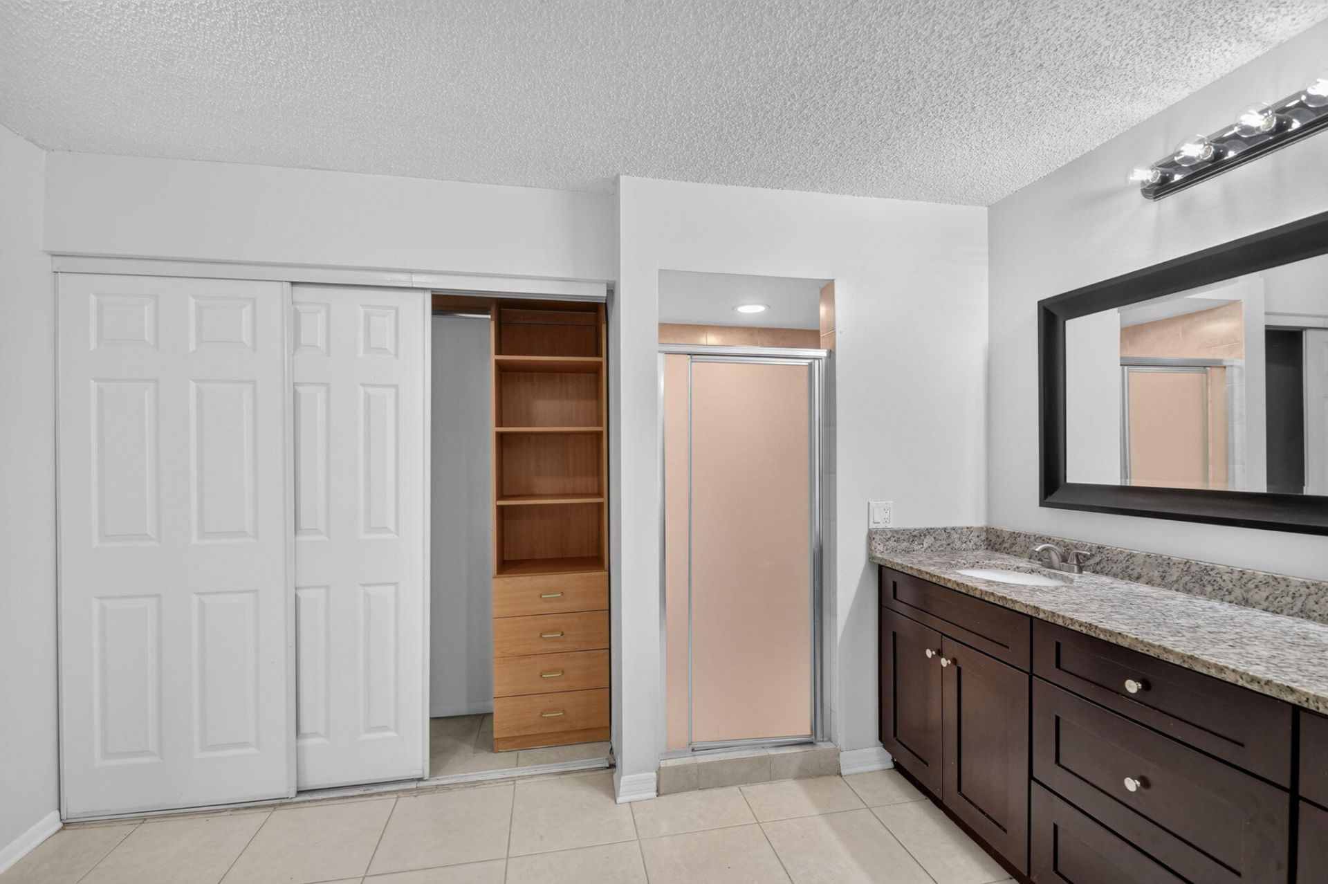 744 Springdale Circle, Palm Springs, FL 33461 Photo