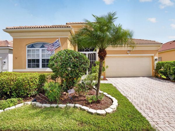 7276 DEMEDICI Circle, Delray Beach, FL 33446