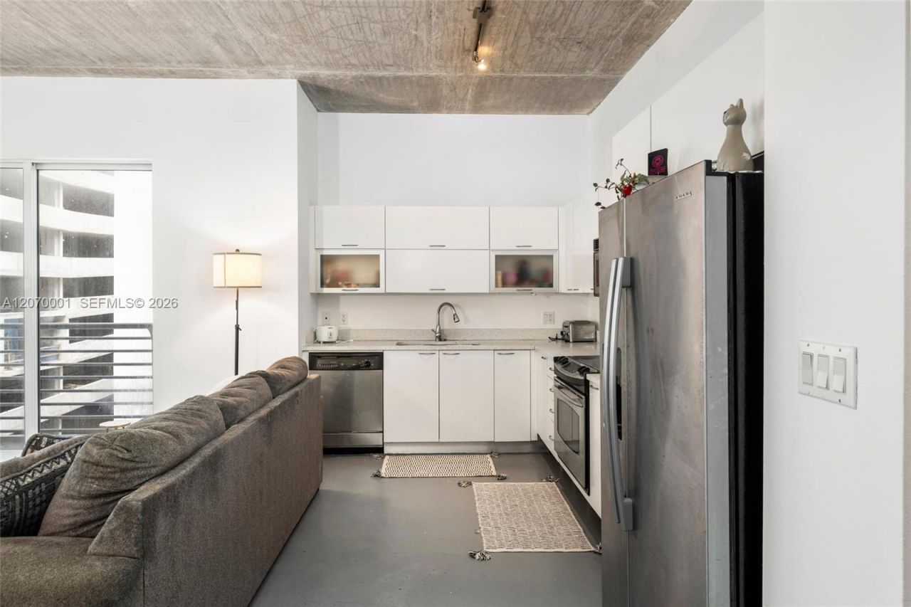 234 NE 3rd St , Unit 602, Miami, FL 33132 Photo