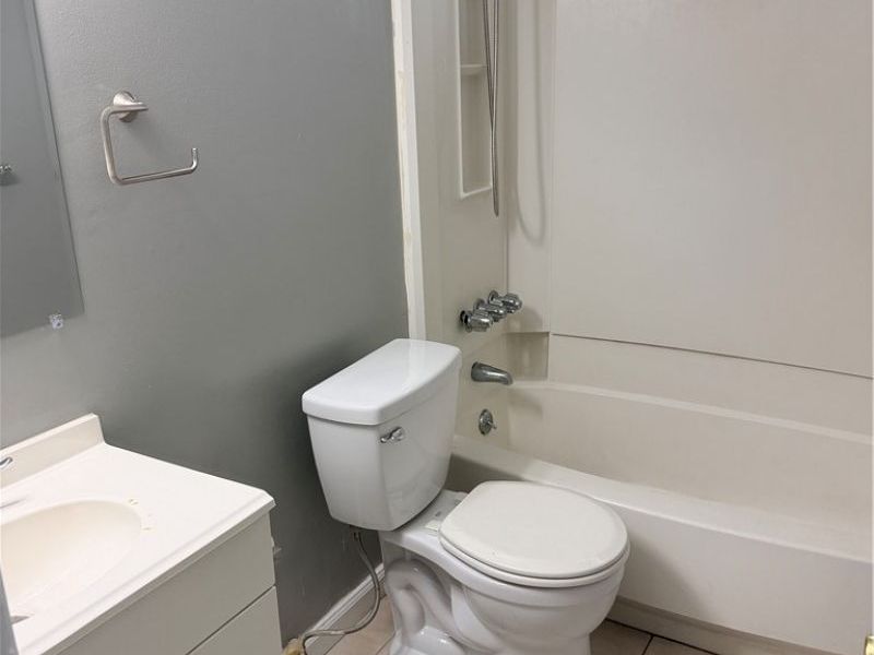 929 Cook Avenue, Unit 2, Youngstown, OH 44512 Photo 10