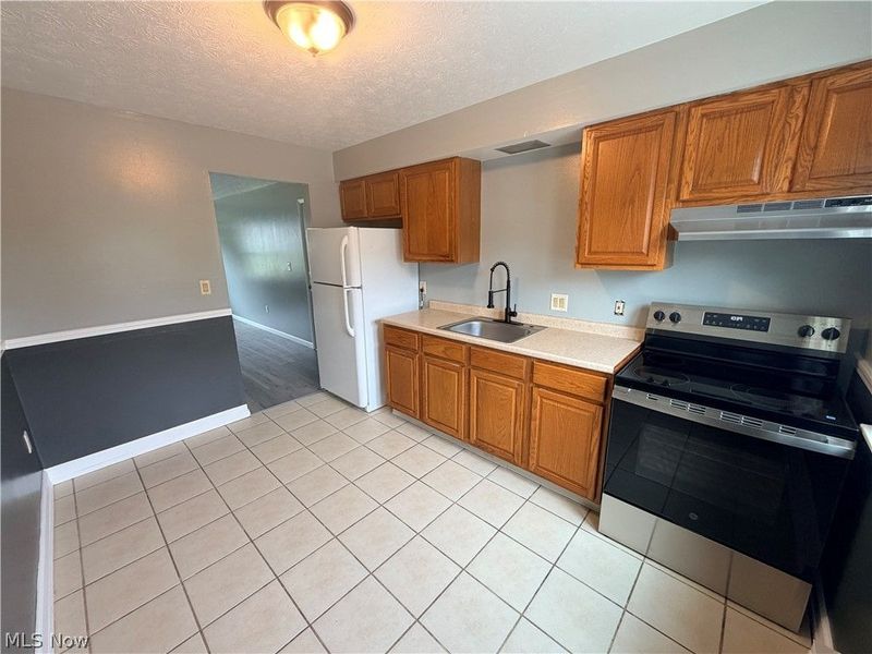 929 Cook Avenue, Unit 2, Youngstown, OH 44512 Photo 6