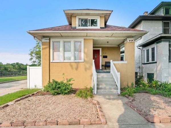919 S Highland Avenue , Oak Park, IL 60304