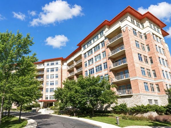 40 PRAIRIE PARK Drive , Unit 308, Wheeling, IL 60090