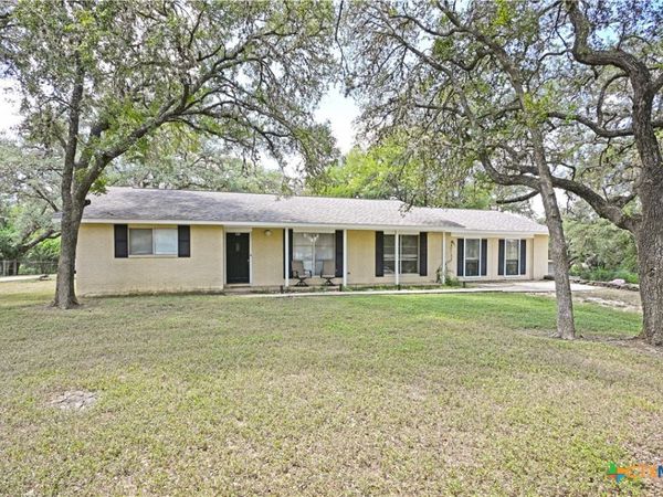 321 High Low Drive, New Braunfels, TX 78132
