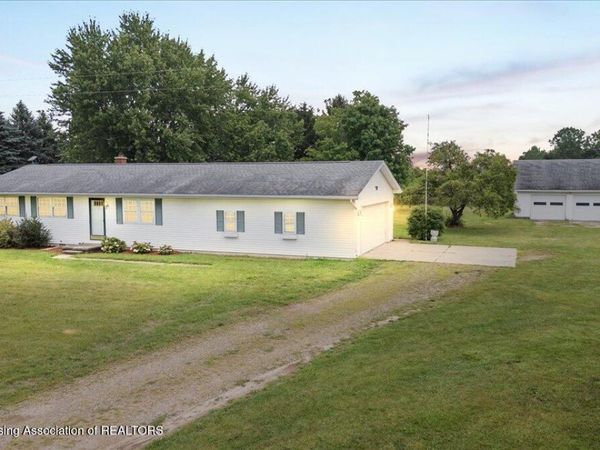 11219 S Lowell Road, DeWitt, MI 48820