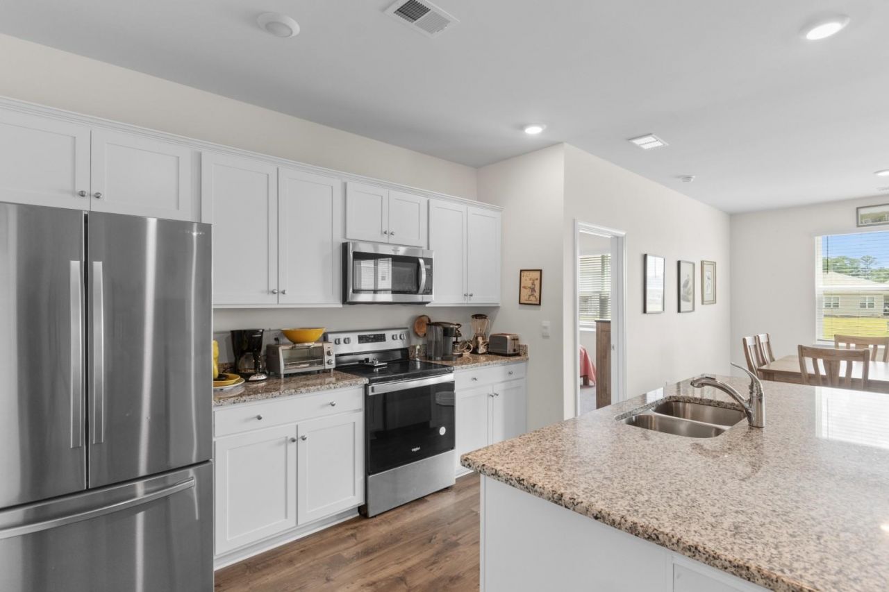 1143 Sennema Circle Photo 11