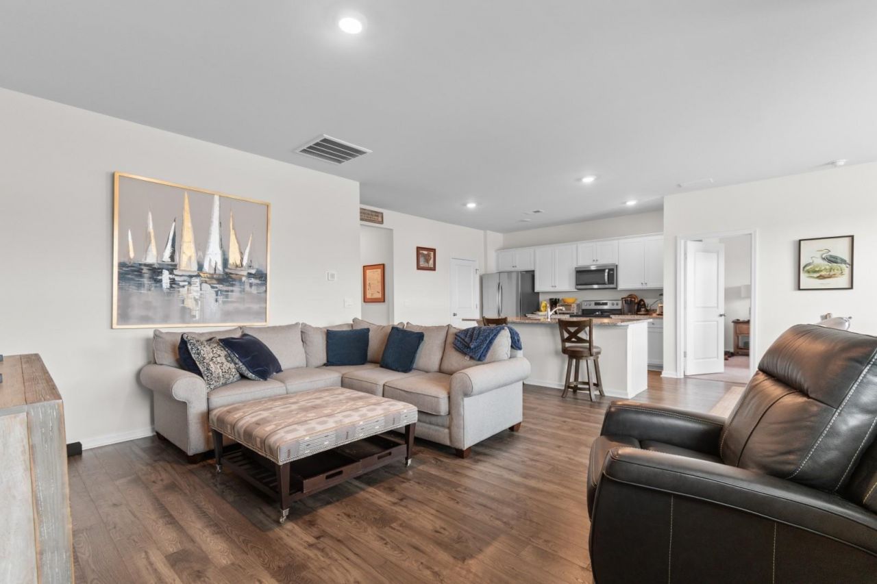 1143 Sennema Circle Photo 14