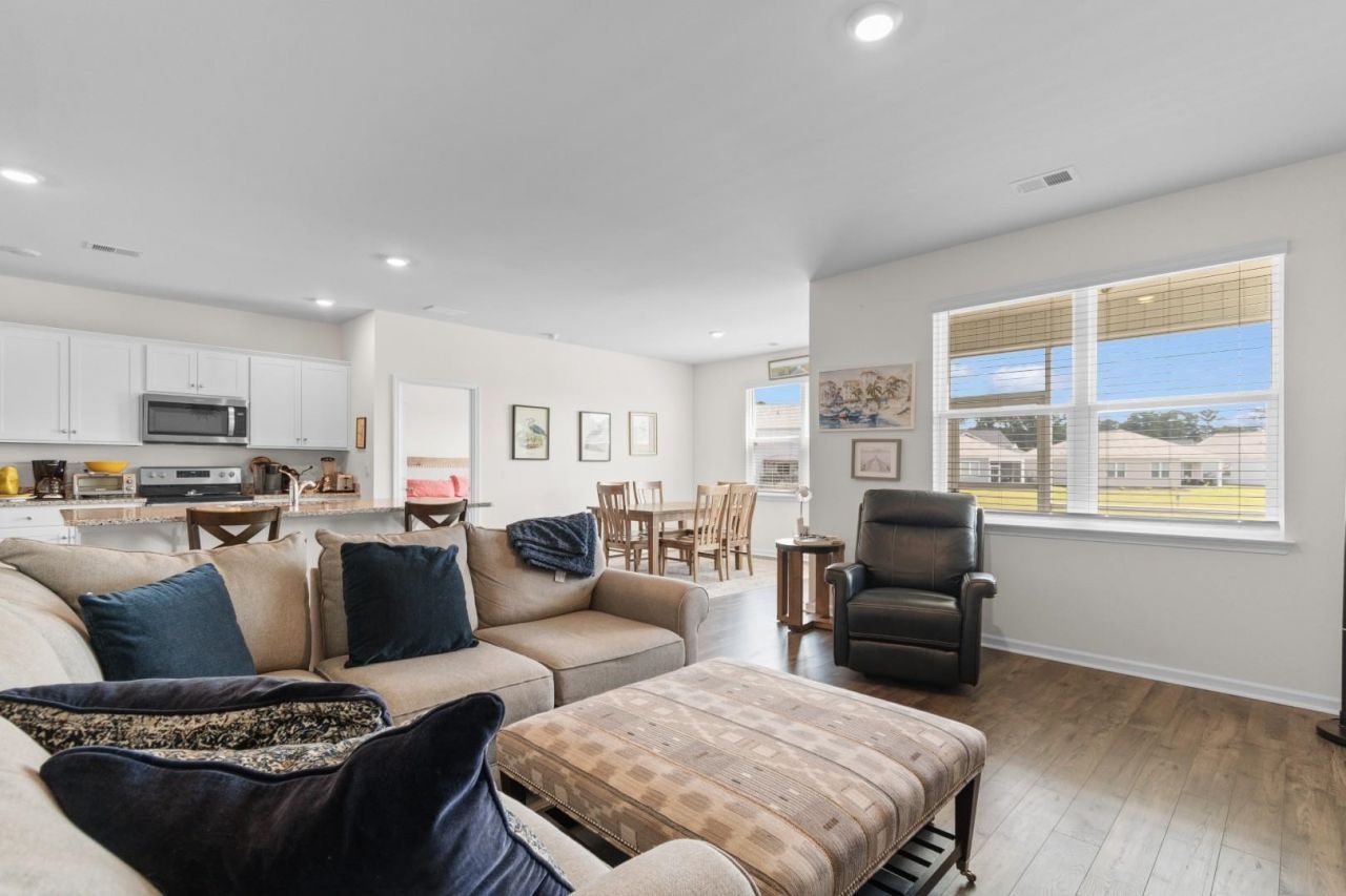 1143 Sennema Circle Photo 15