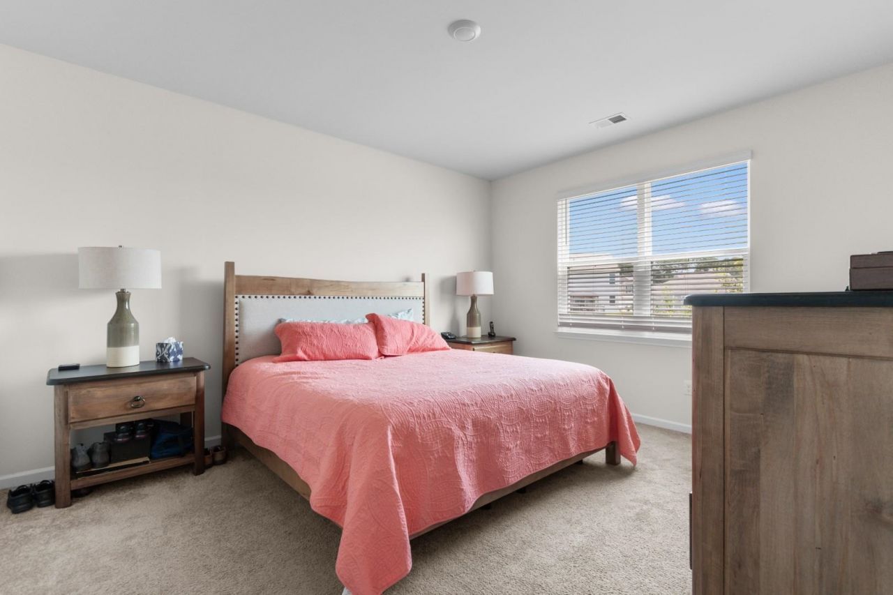1143 Sennema Circle Photo 16