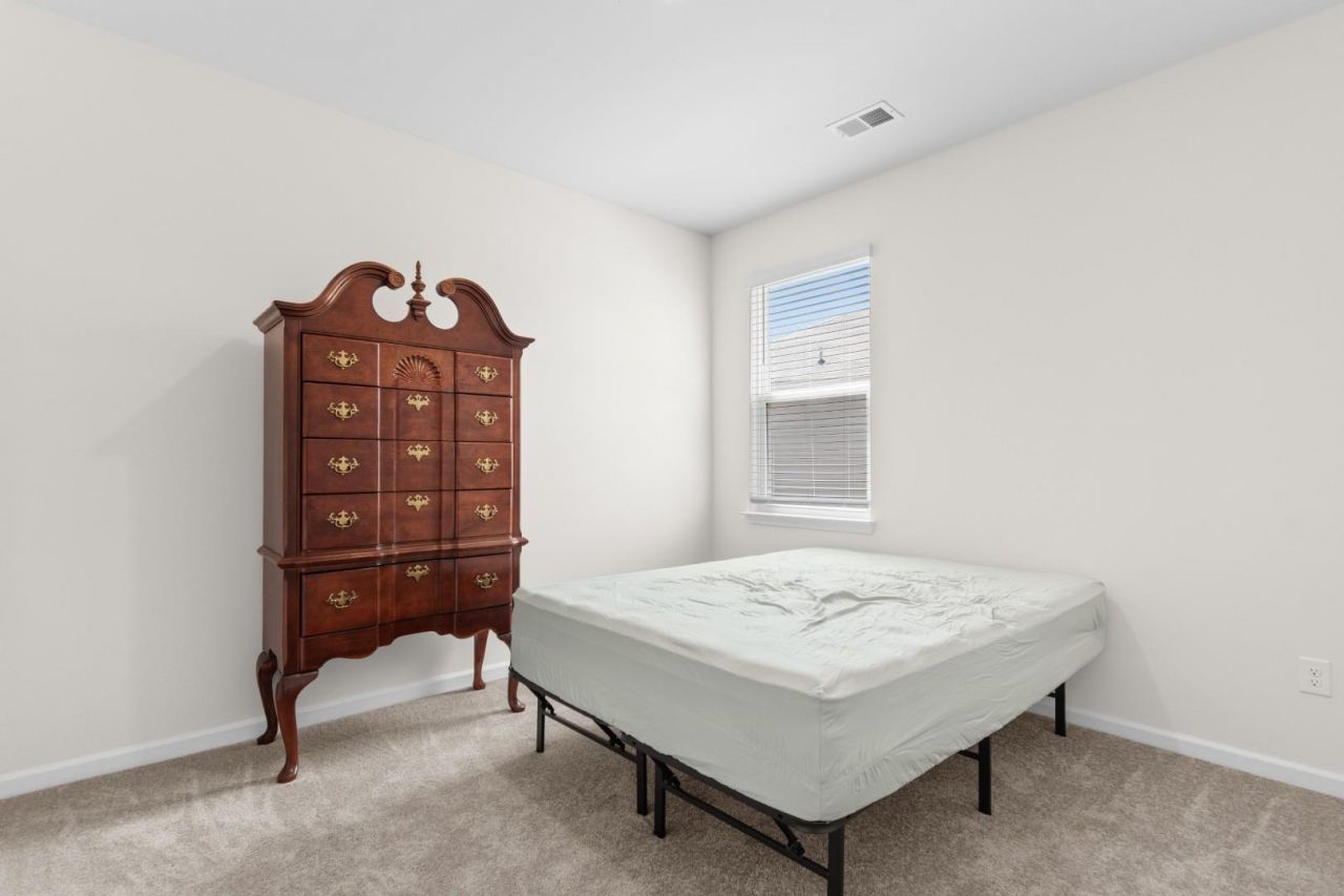 1143 Sennema Circle Photo 22