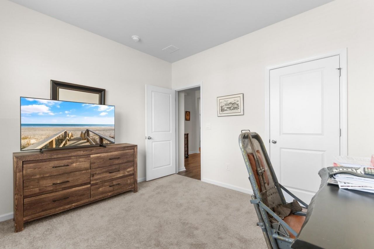1143 Sennema Circle Photo 26